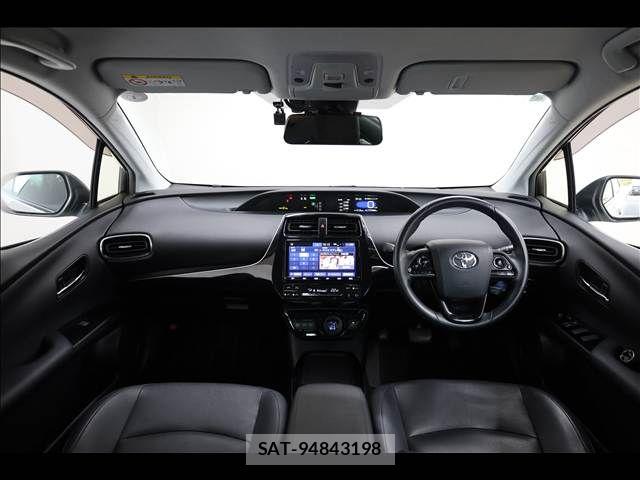 Toyota PRIUS 2019-05 8368157-2