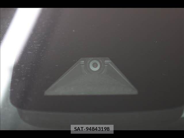Toyota PRIUS 2019-05 8368157-6