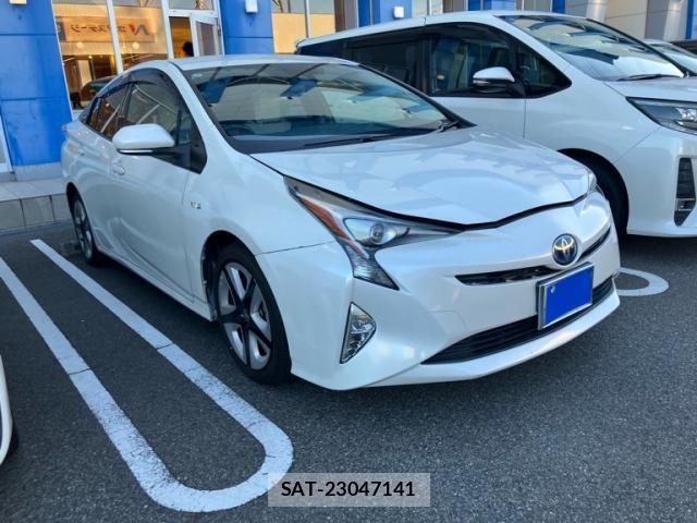 Toyota PRIUS 2016-01 8368167-0