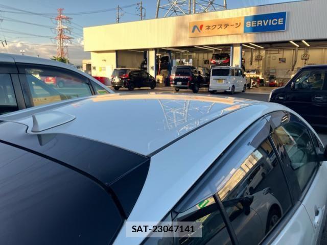 Toyota PRIUS 2016-01 8368167-4