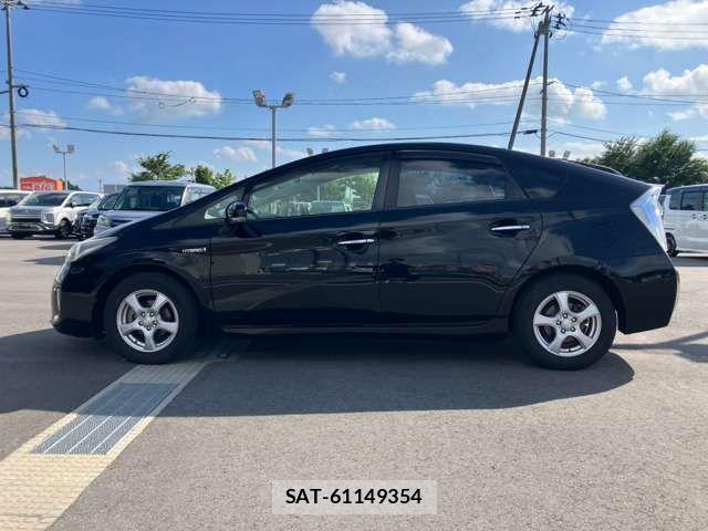 Toyota PRIUS 2012-01 8368178-14