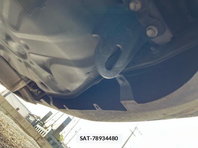 Toyota PRIUS 2014-09 8368180-10