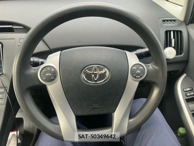Toyota PRIUS 2010-02 8368205-12