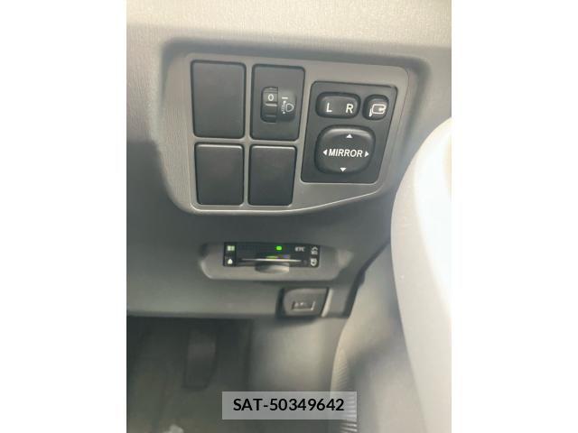Toyota PRIUS 2010-02 8368205-13