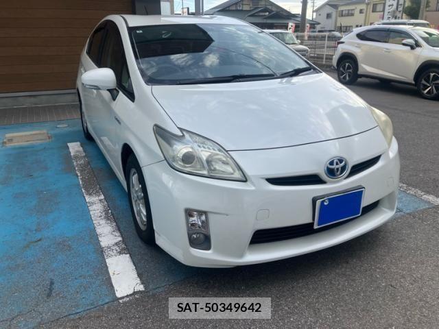 Toyota PRIUS 2010-02 8368205-1