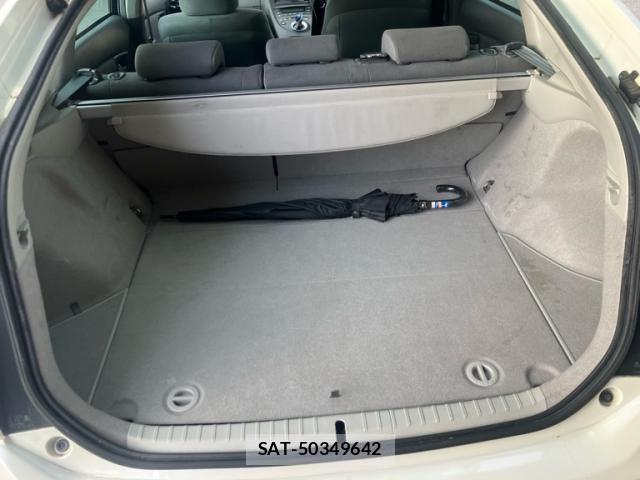 Toyota PRIUS 2010-02 8368205-3