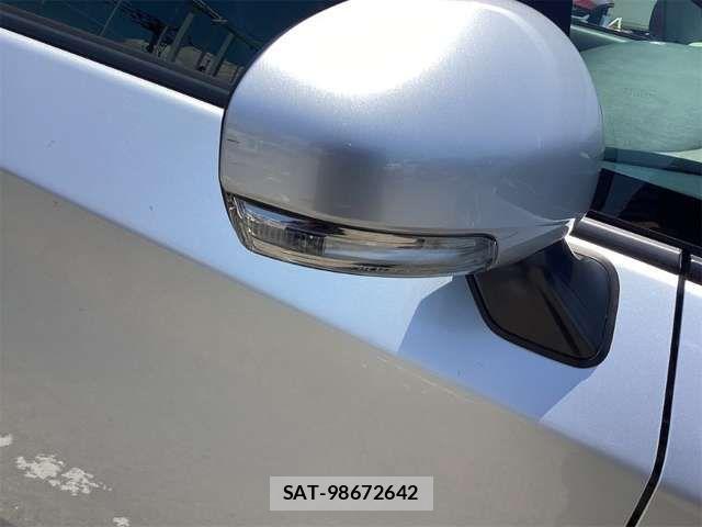 Toyota PRIUS 2009-10 8368188-17