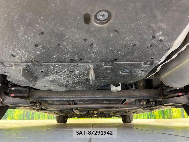 Toyota PRIUS 2013-01 8368170-18