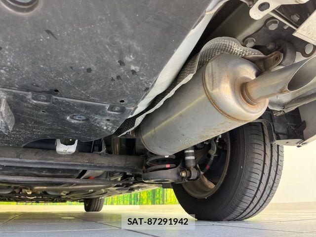Toyota PRIUS 2013-01 8368170-19