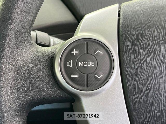 Toyota PRIUS 2013-01 8368170-6