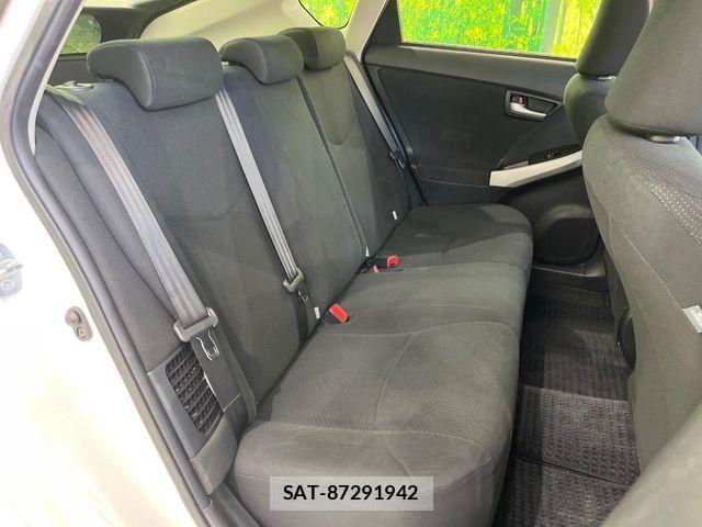 Toyota PRIUS 2013-01 8368170-8