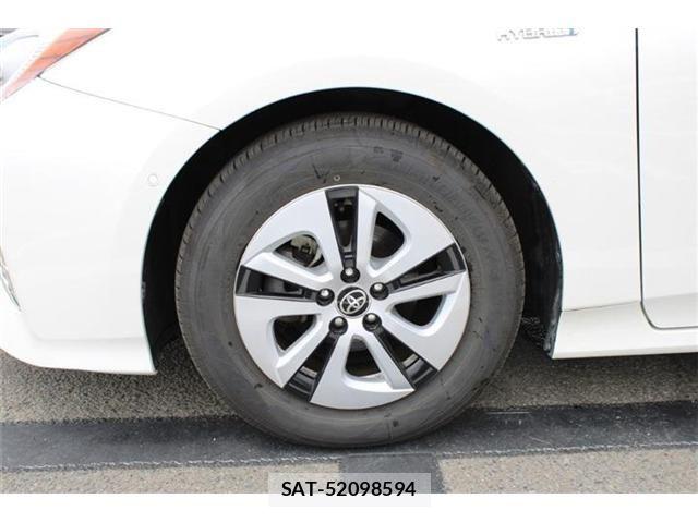 Toyota PRIUS 2016-03 8368160-20
