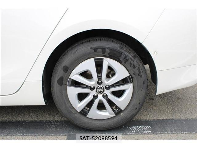 Toyota PRIUS 2016-03 8368160-21
