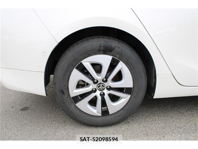 Toyota PRIUS 2016-03 8368160-22