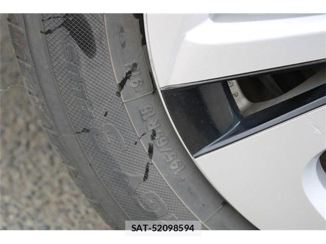 Toyota PRIUS 2016-03 8368160-25