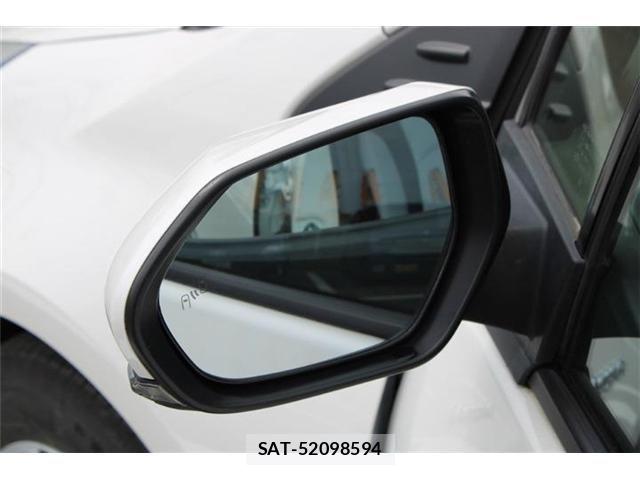 Toyota PRIUS 2016-03 8368160-2