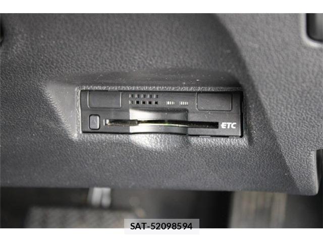 Toyota PRIUS 2016-03 8368160-4