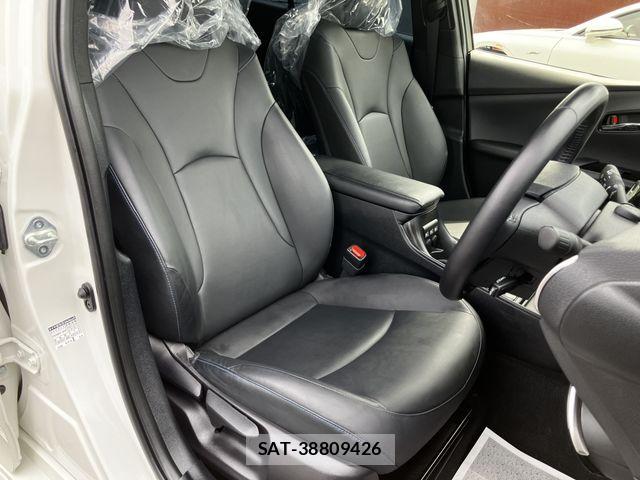 Toyota PRIUS 2020-06 8368134-11