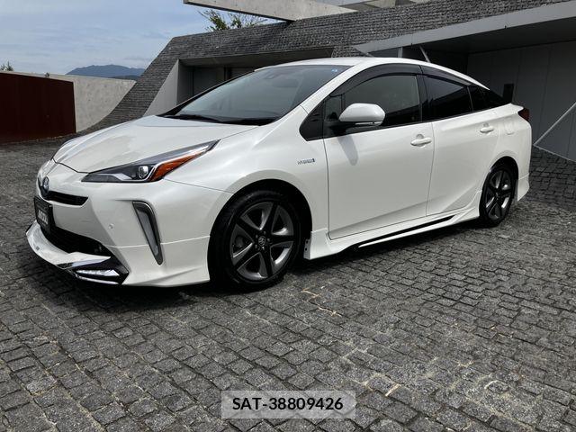 Toyota PRIUS 2020-06 8368134-1