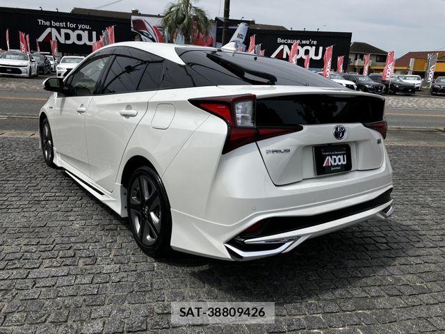 Toyota PRIUS 2020-06 8368134-2