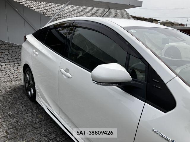 Toyota PRIUS 2020-06 8368134-4