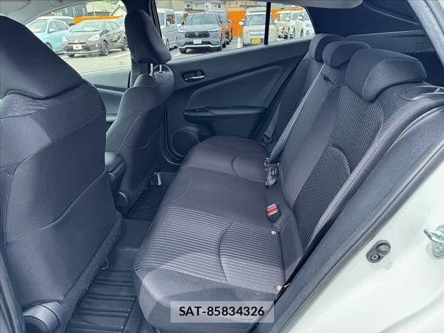 Toyota PRIUS 2018-10 8368164-18
