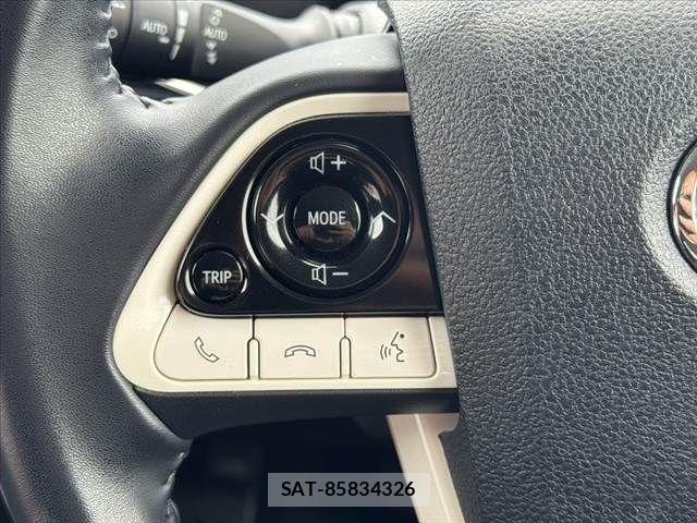 Toyota PRIUS 2018-10 8368164-25