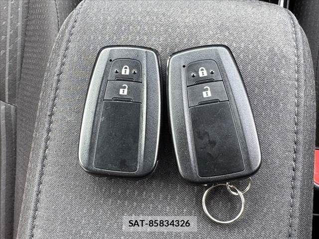 Toyota PRIUS 2018-10 8368164-6
