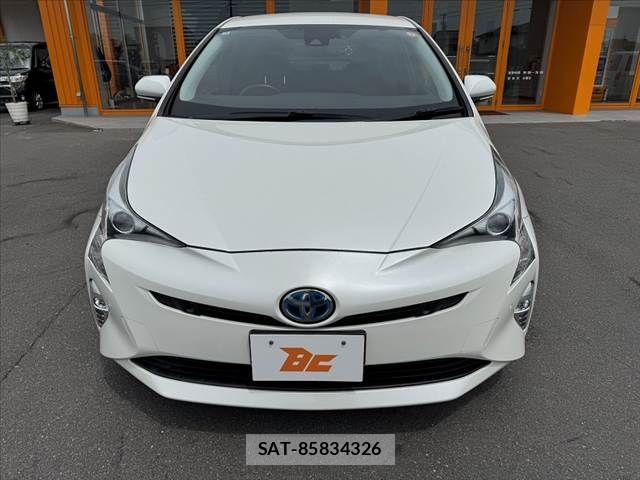 Toyota PRIUS 2018-10 8368164-8