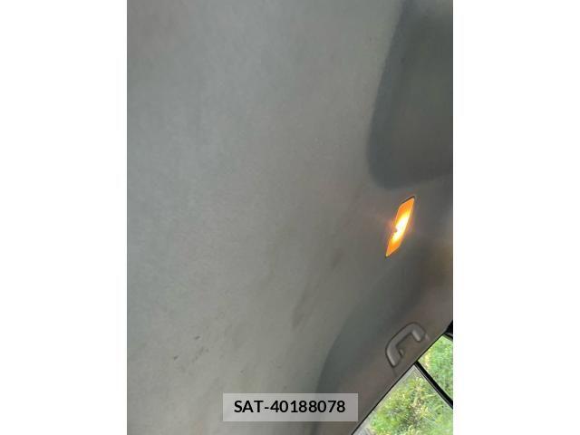 Toyota PRIUS 2017-02 8368172-9