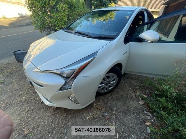 Toyota PRIUS 2017-02 8368172-2