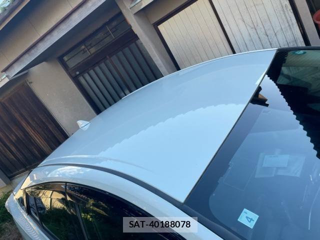 Toyota PRIUS 2017-02 8368172-4
