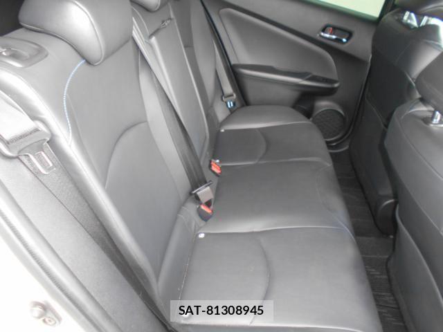 Toyota PRIUS 2019-04 8368159-29