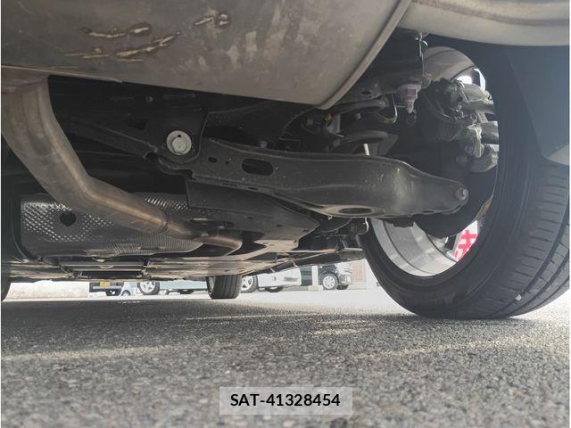 Toyota PRIUS 2023-06 8368139-14