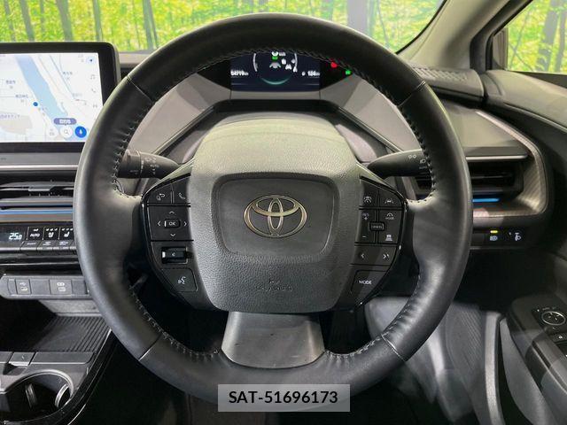 Toyota PRIUS 2023-10 8368135-10