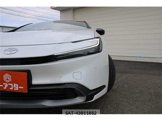 Toyota PRIUS 2023-09 8368140-13