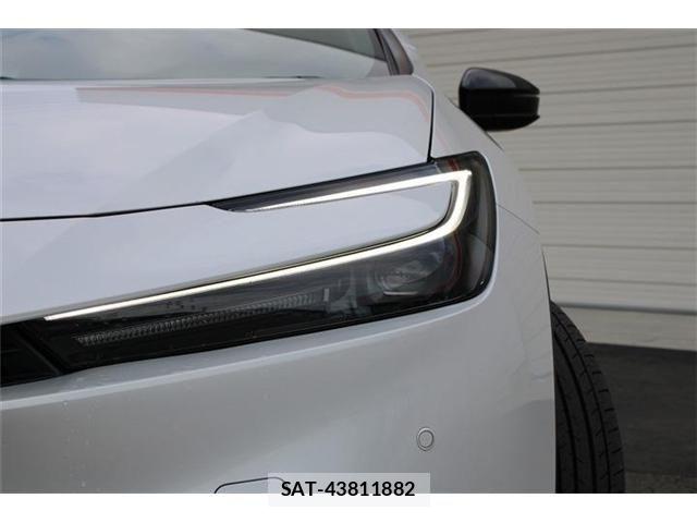 Toyota PRIUS 2023-09 8368140-14