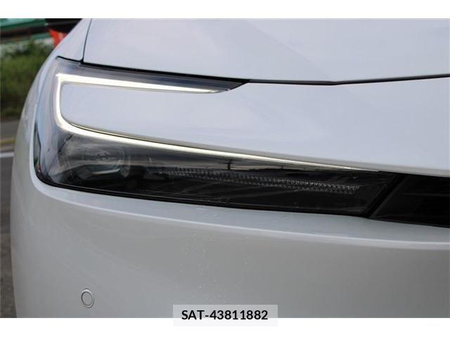 Toyota PRIUS 2023-09 8368140-16