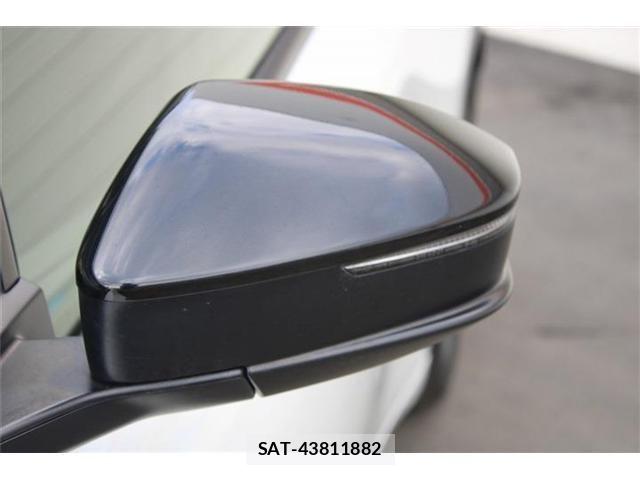Toyota PRIUS 2023-09 8368140-22