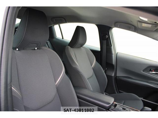 Toyota PRIUS 2023-09 8368140-26