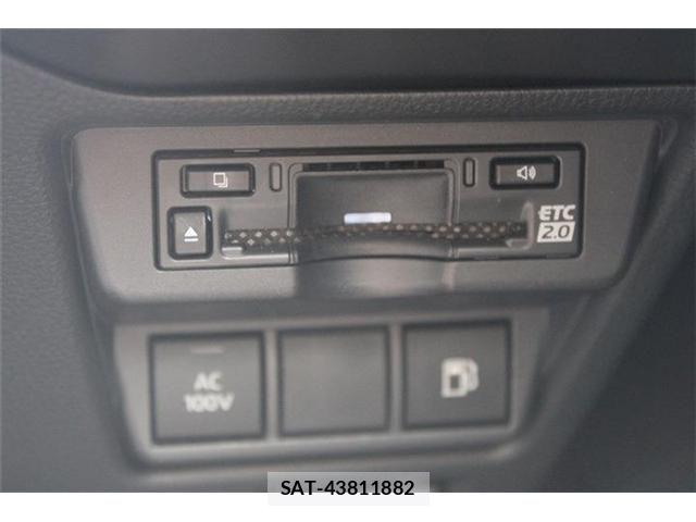 Toyota PRIUS 2023-09 8368140-2