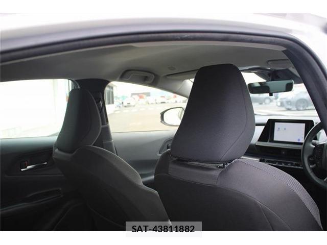 Toyota PRIUS 2023-09 8368140-29