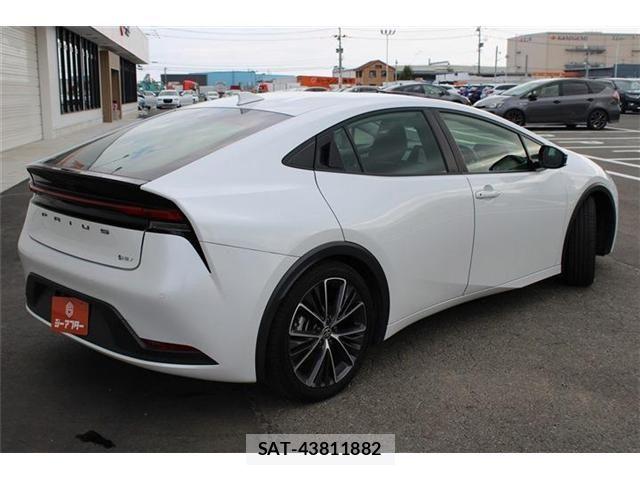 Toyota PRIUS 2023-09 8368140-8