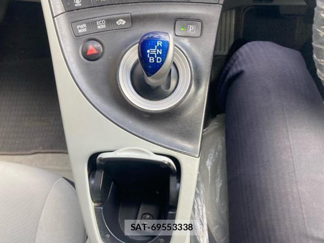 Toyota PRIUS 2011-09 8368204-20