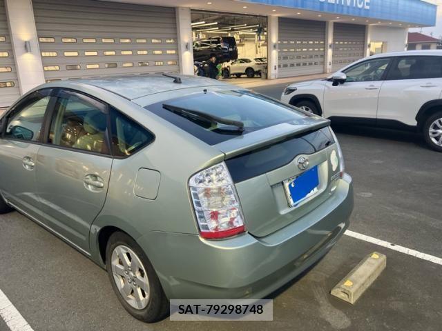 Toyota PRIUS 2008-10 8368185-1