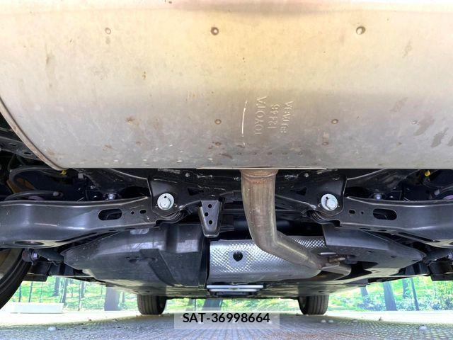 Toyota PRIUS 2024-03 8368128-18