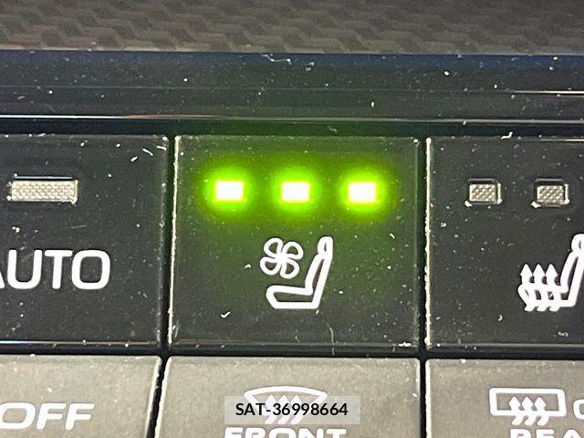 Toyota PRIUS 2024-03 8368128-5