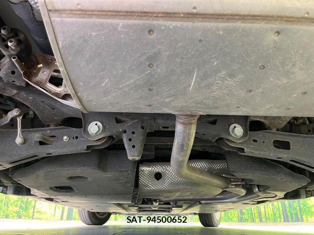 Toyota PRIUS 2017-06 8368155-19