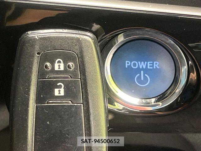 Toyota PRIUS 2017-06 8368155-4