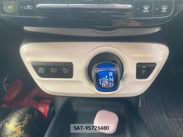 Toyota PRIUS 2016-12 8368174-20